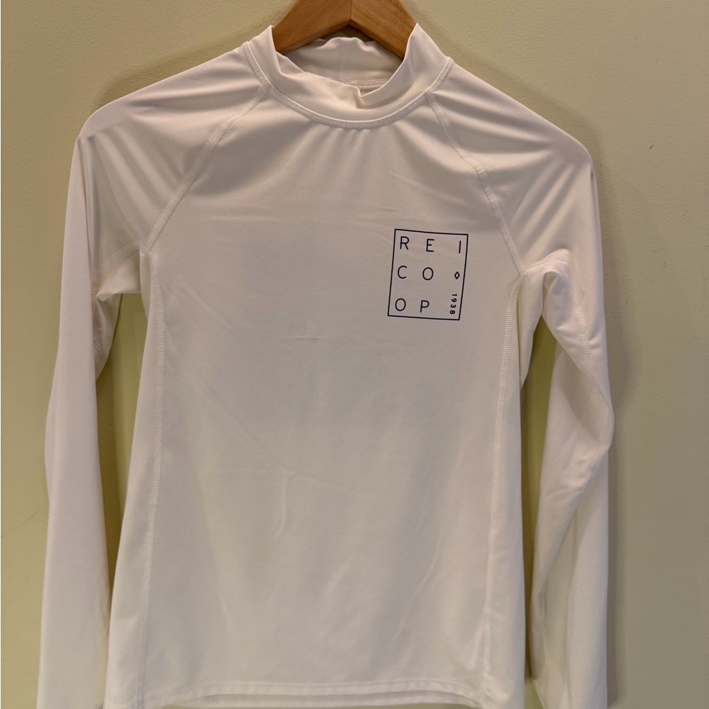 REI Co-op Boys rash guard White Long Sleeve size L (14-16)